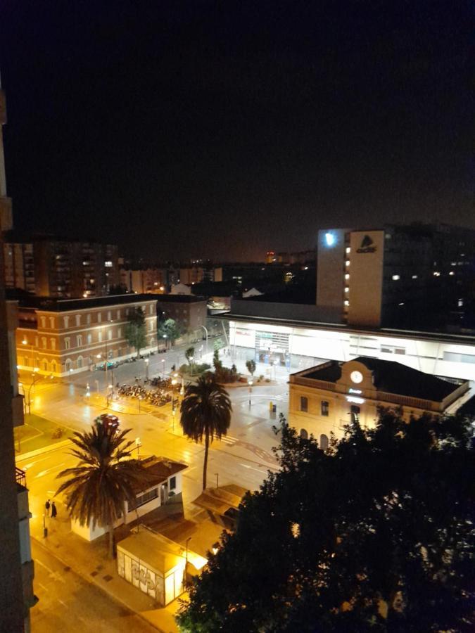 Estudio Frente A Estacion Maria Zambrano Malaga Exterior photo